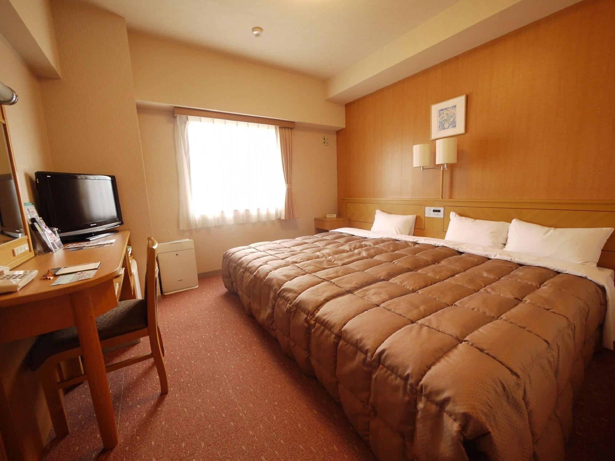 Hotel Route-Inn Toyokawa Inter Екстер'єр фото