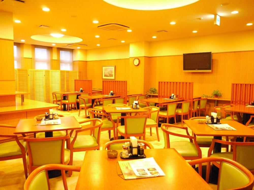 Hotel Route-Inn Toyokawa Inter Екстер'єр фото